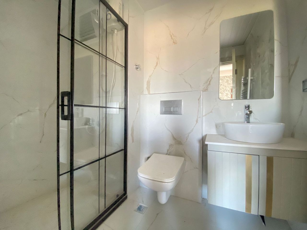 Flat in Mersin, Turkey, 160 m² - picture 8