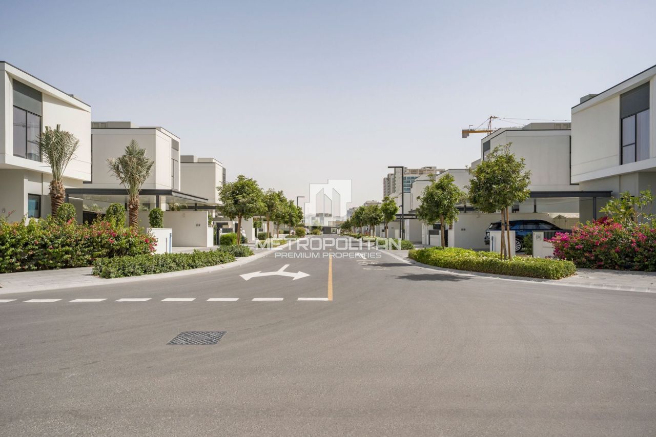 Villa in Dubai, VAE, 331 m² - Foto 1