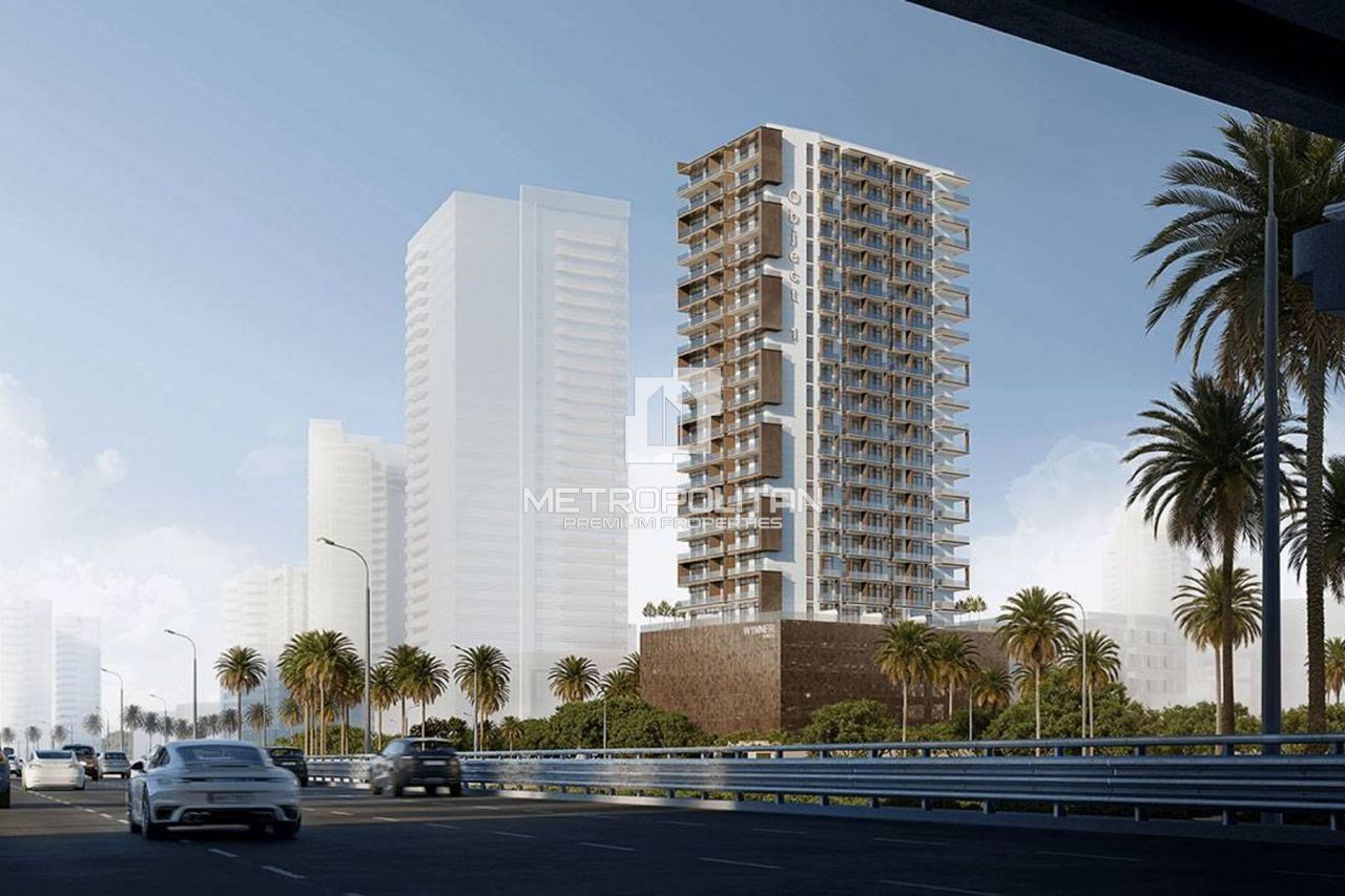 Shop in Dubai, UAE, 69 m² - picture 2