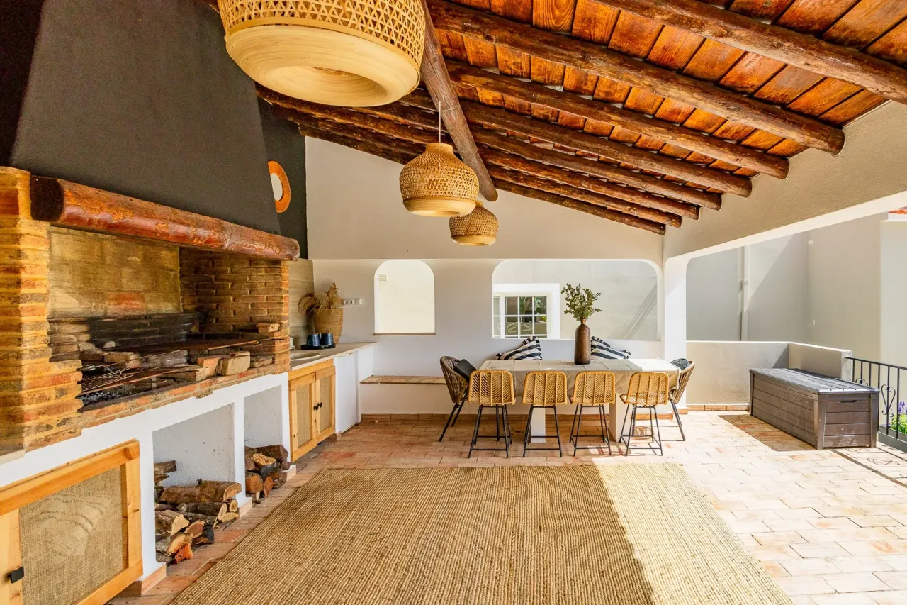 House in Loule, Portugal, 407 m² - picture 1