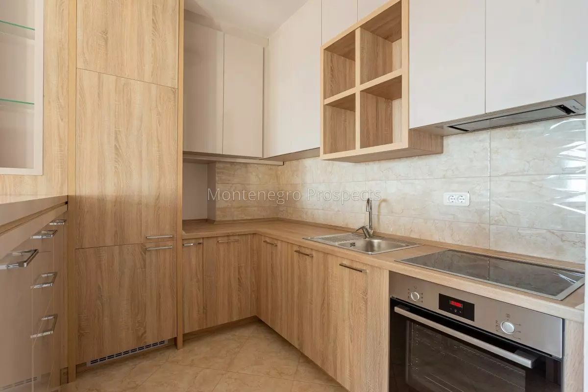 Apartment in Becici, Montenegro, 62 m² - picture 6