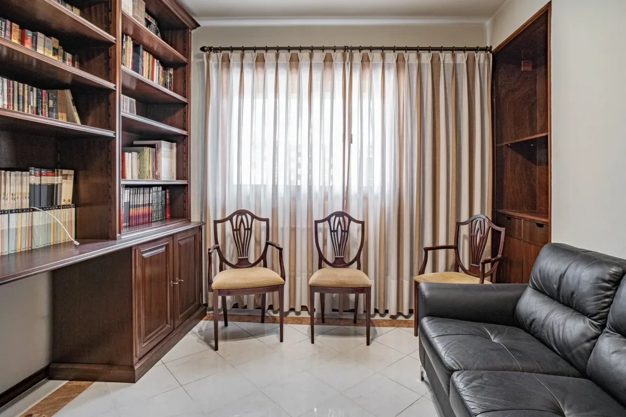 House in Porto, Portugal, 225 m² - picture 2