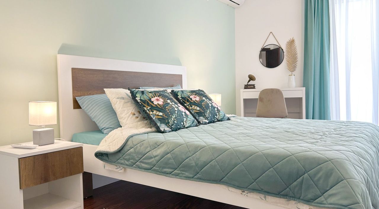 Flat in Petrovac, Montenegro, 85 m² - picture 2