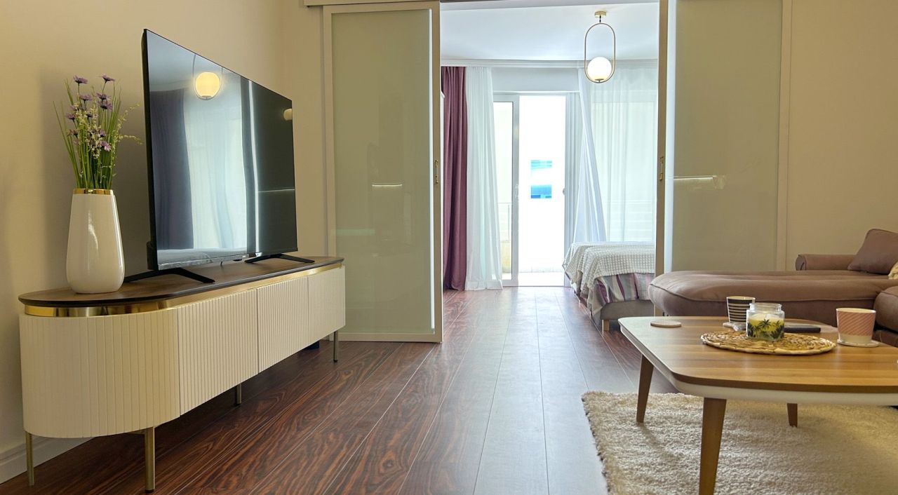 Flat in Petrovac, Montenegro, 85 m² - picture 9