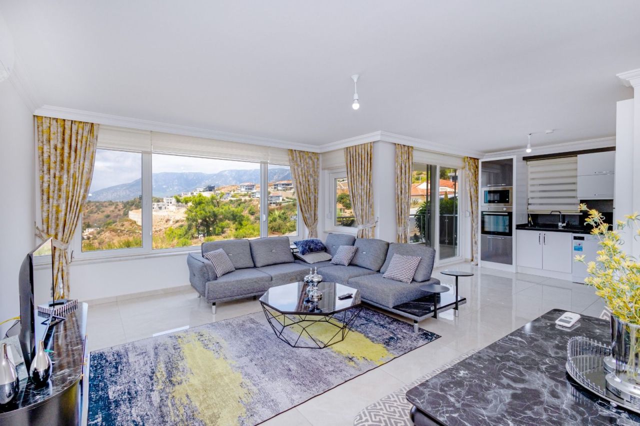 Villa in Alanya, Türkei, 125 m² - Foto 1