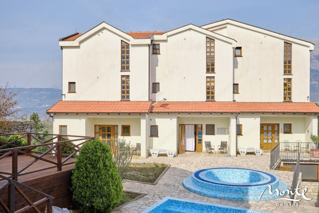 Townhouse in Kotor, Montenegro, 180 m² - picture 1