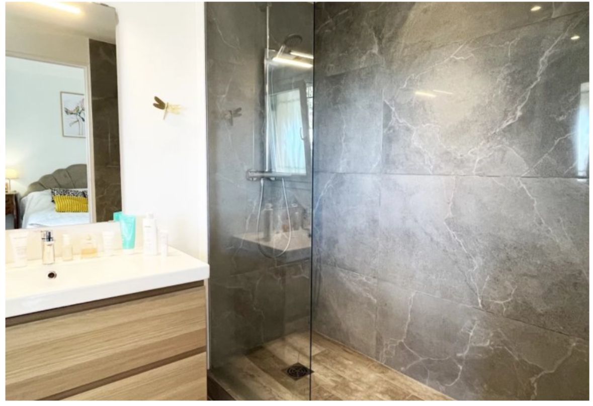 Flat in Cannes, France, 89 m² - picture 4