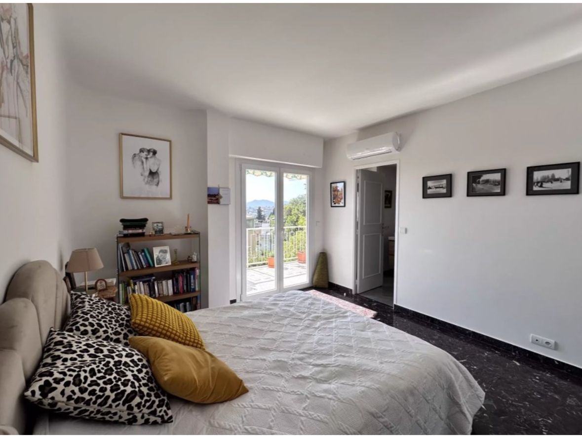 Flat in Cannes, France, 89 m² - picture 10