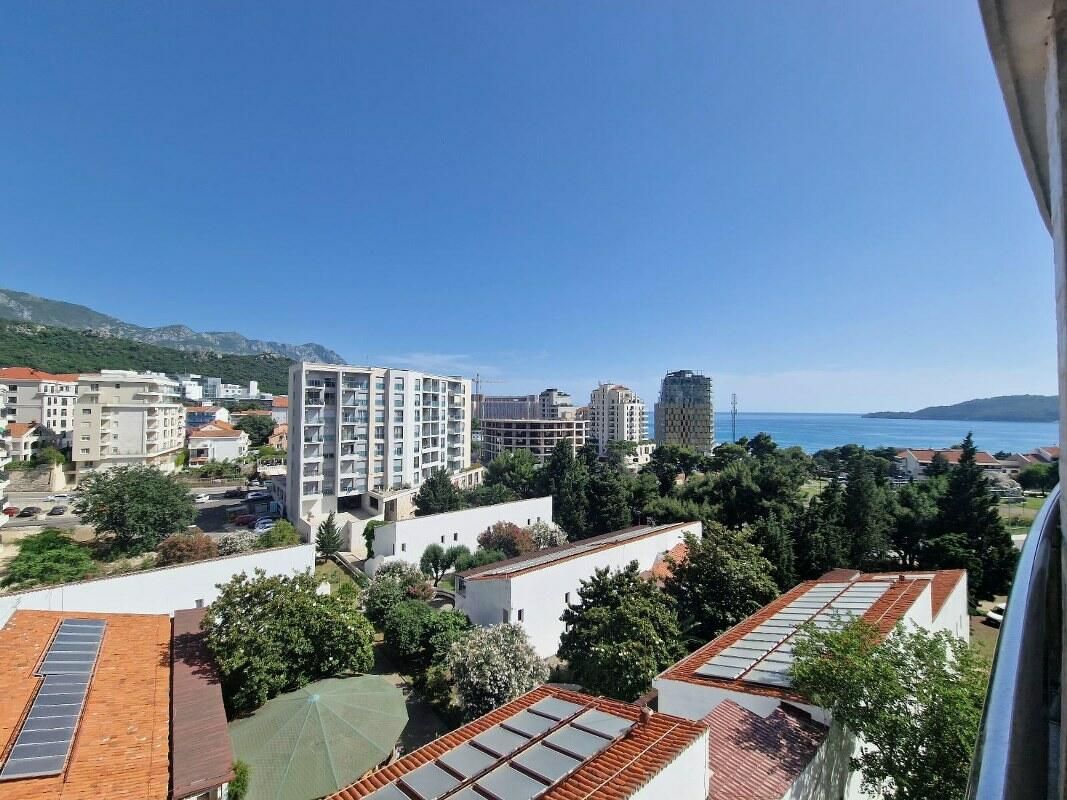 Wohnung in Becici, Montenegro, 93 m² - Foto 1