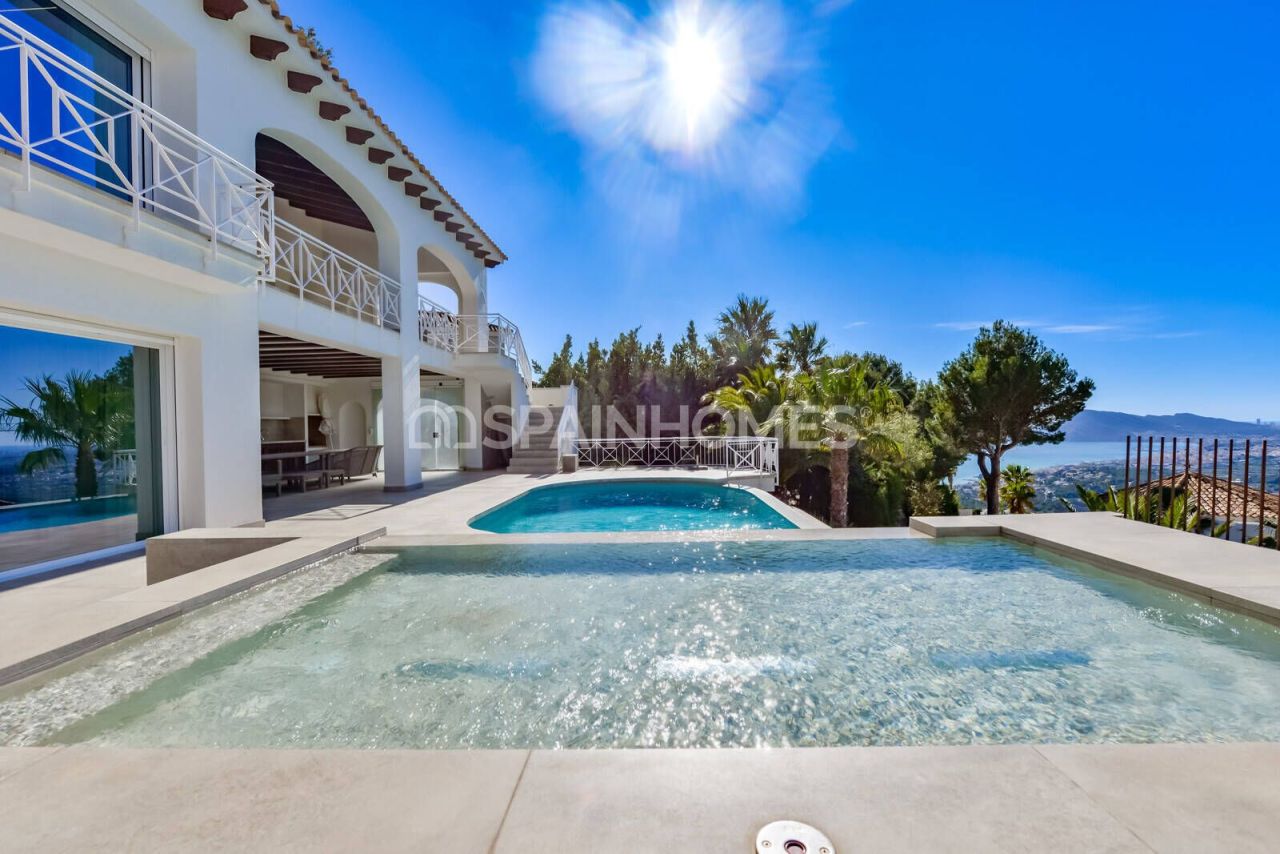 Villa in Altea, Spanien, 1 014 m² - Foto 1