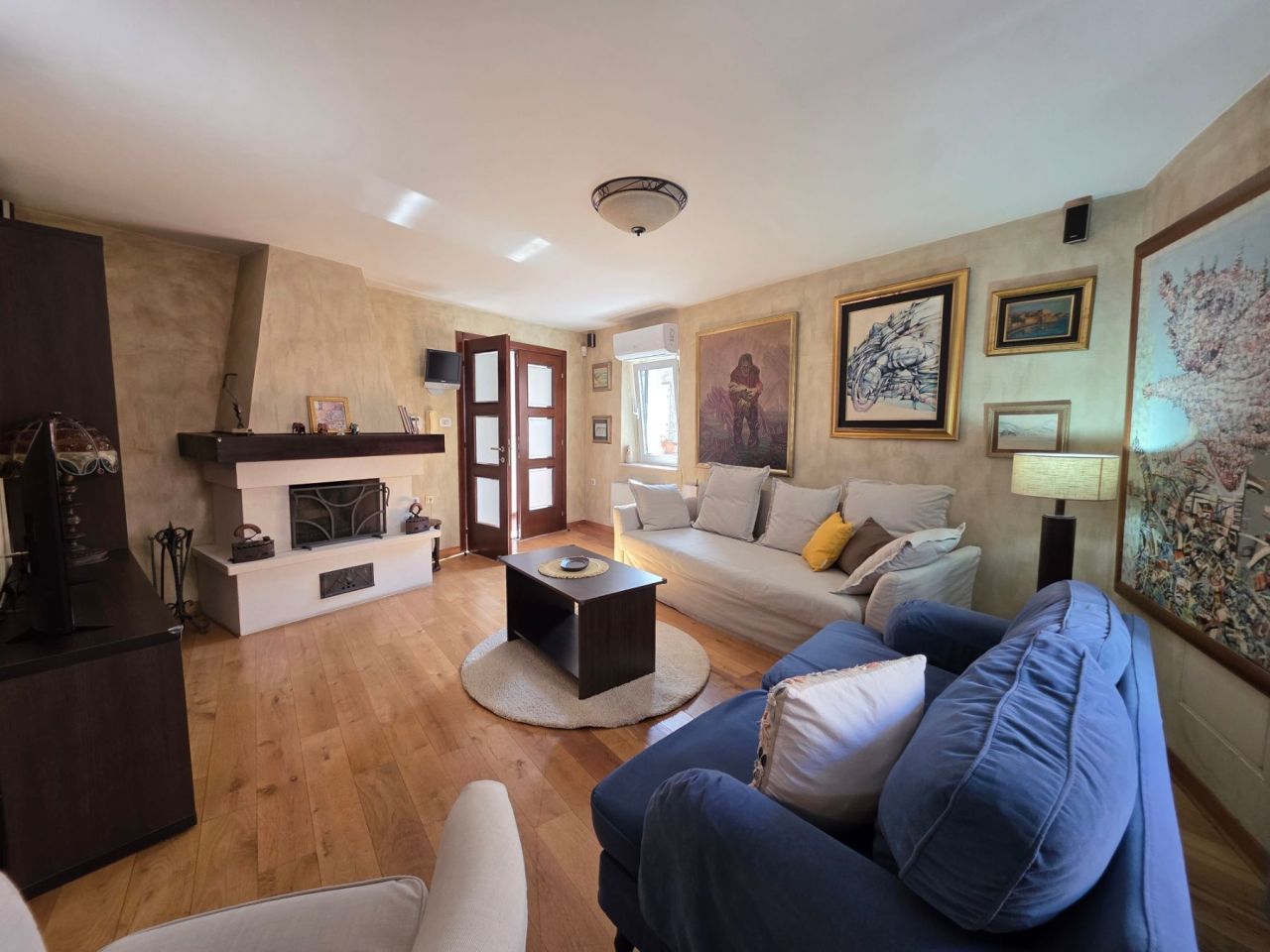 Apartamento en Budva, Montenegro, 120 m² - imagen 1