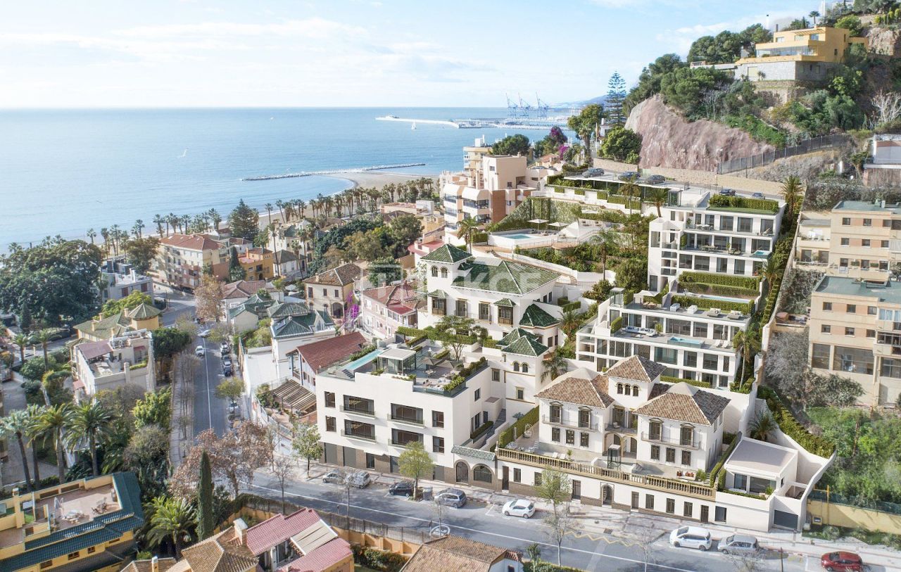 Penthouse in Malaga, Spain, 107 m² - picture 1