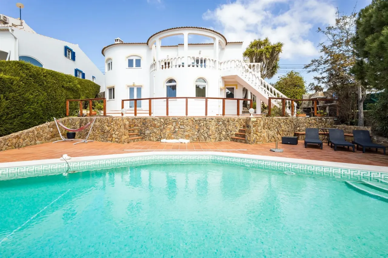 Villa in Algarve, Portugal, 183 m² - picture 1
