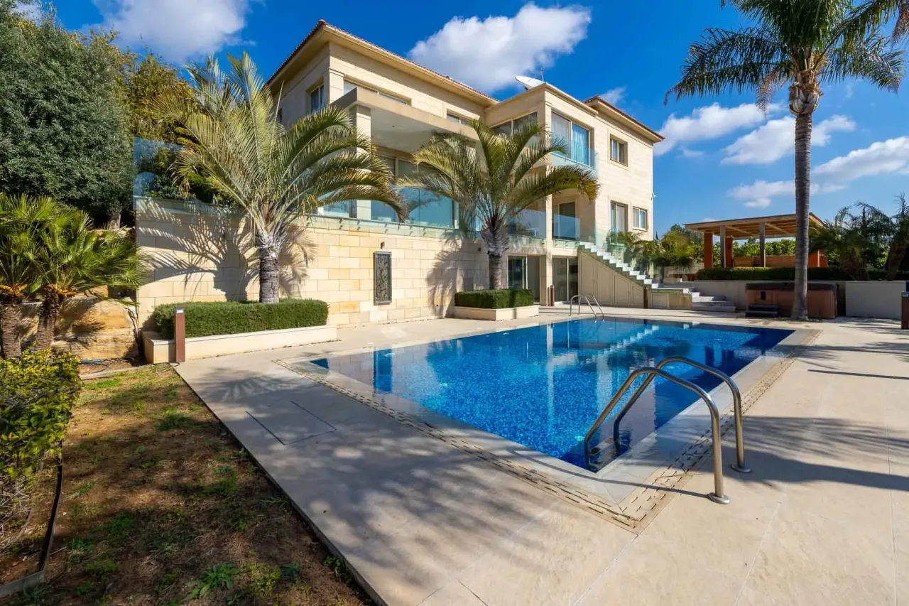 Villa in Limassol, Zypern, 489 m² - Foto 1
