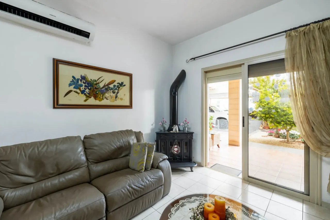 Villa in Limassol, Cyprus, 597 m² - picture 2