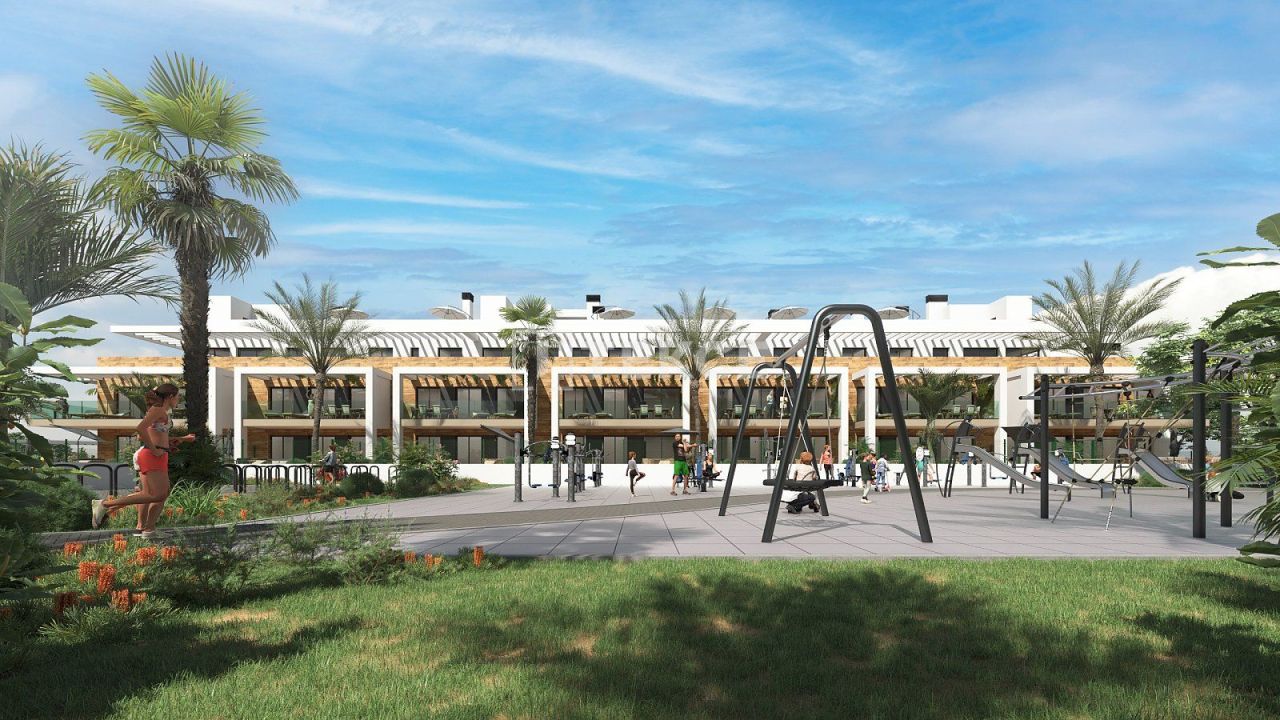 Apartamento en Los Alcázares, España, 105 m² - imagen 1