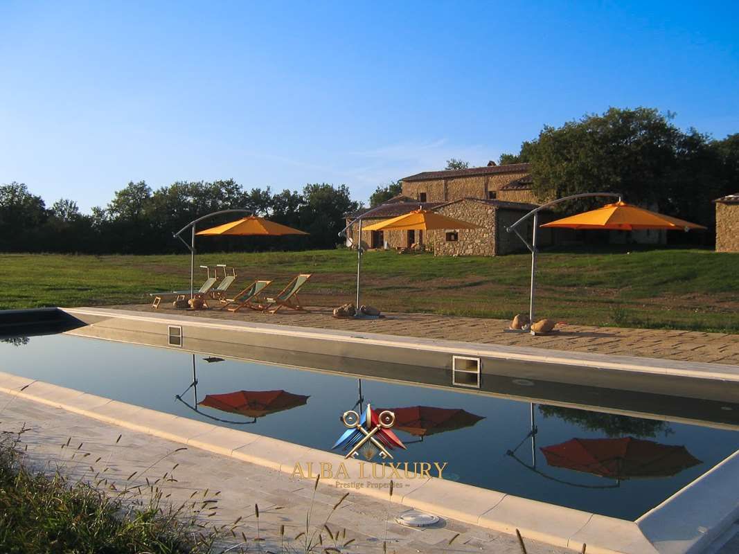 Villa via dei pratoni, Italie, 750 m² - image 1