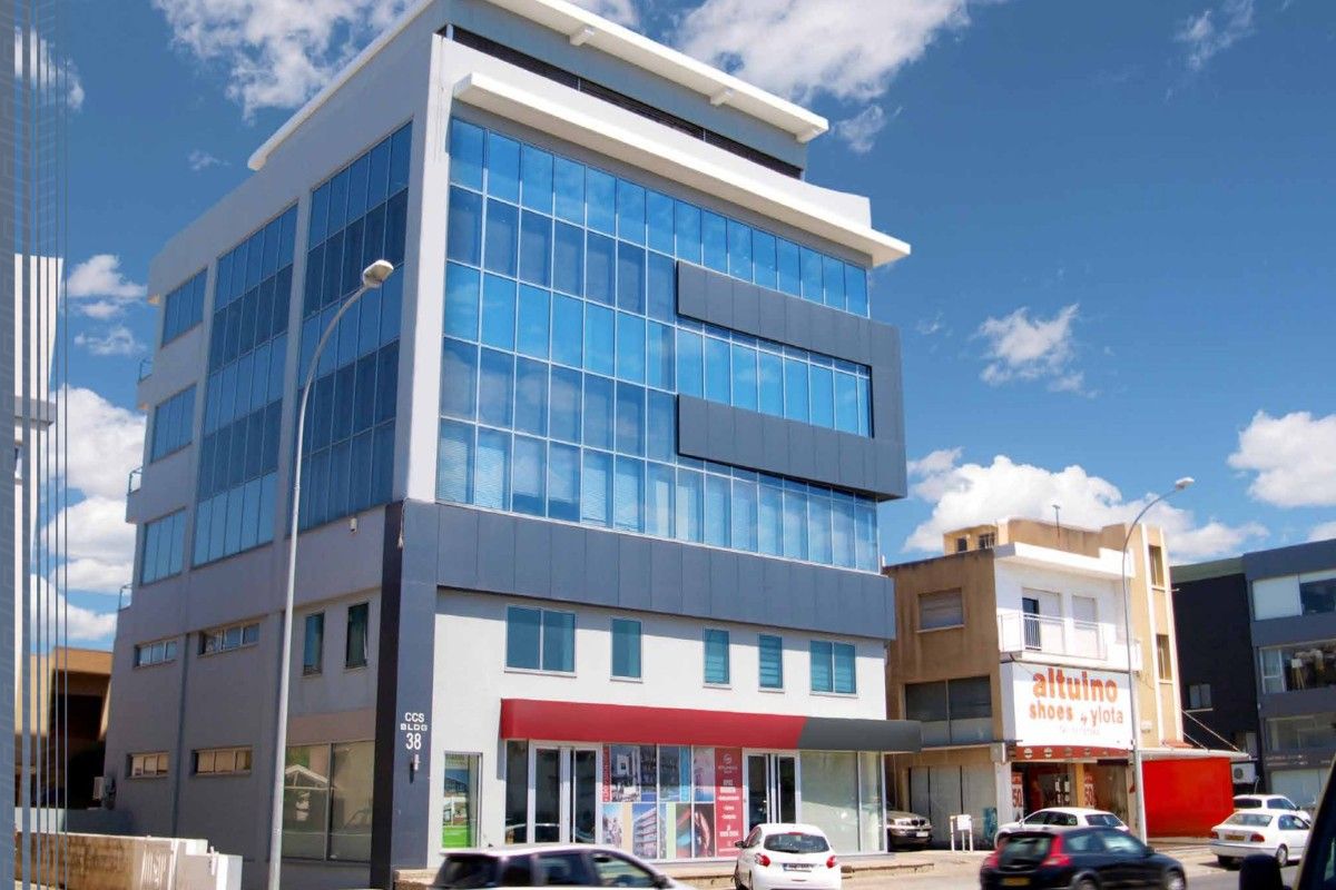 Propiedad comercial en Limasol, Chipre, 1 530 m² - imagen 1