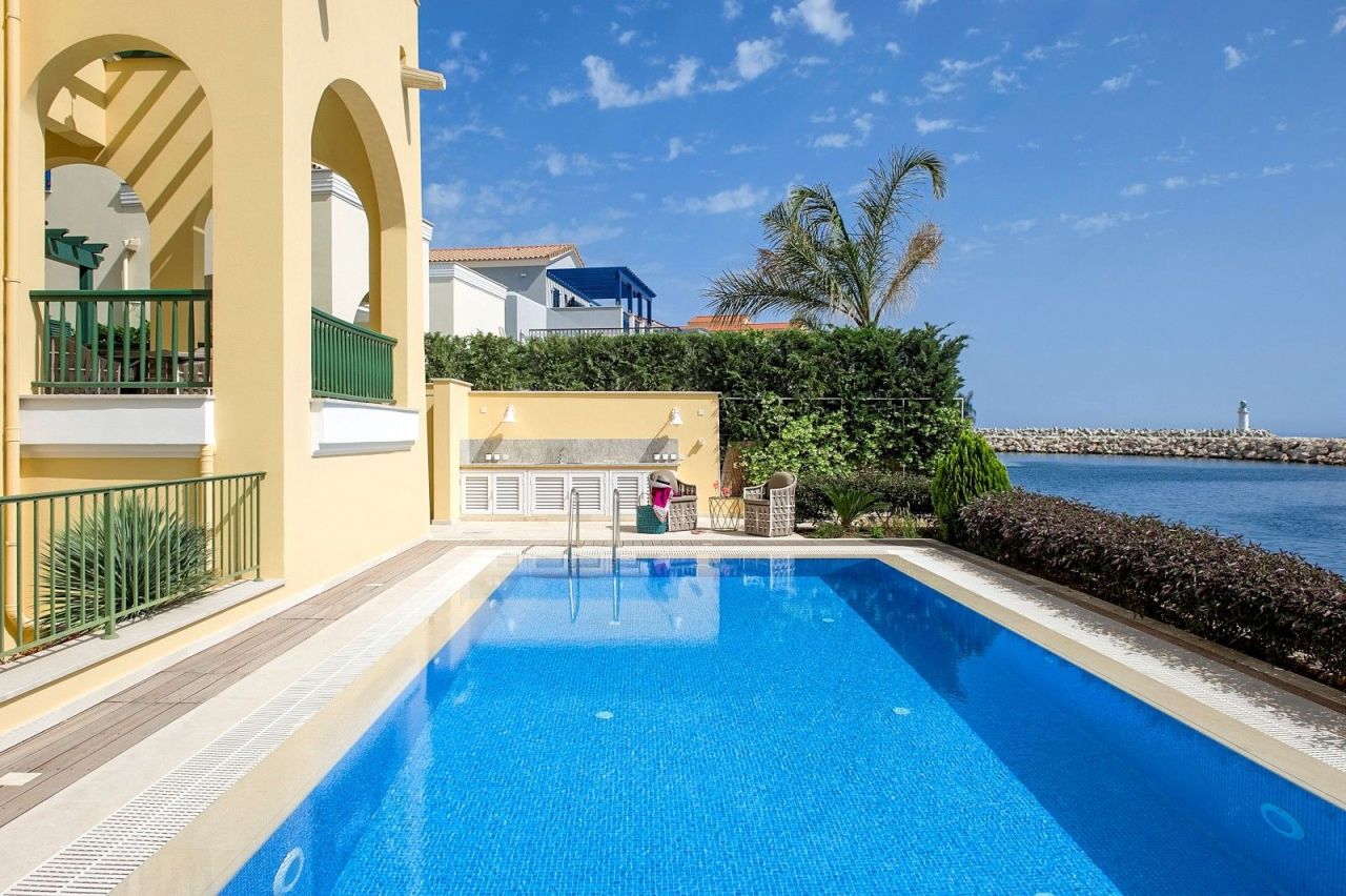 Villa a Limassol, Cipro, 490 m² - foto 4