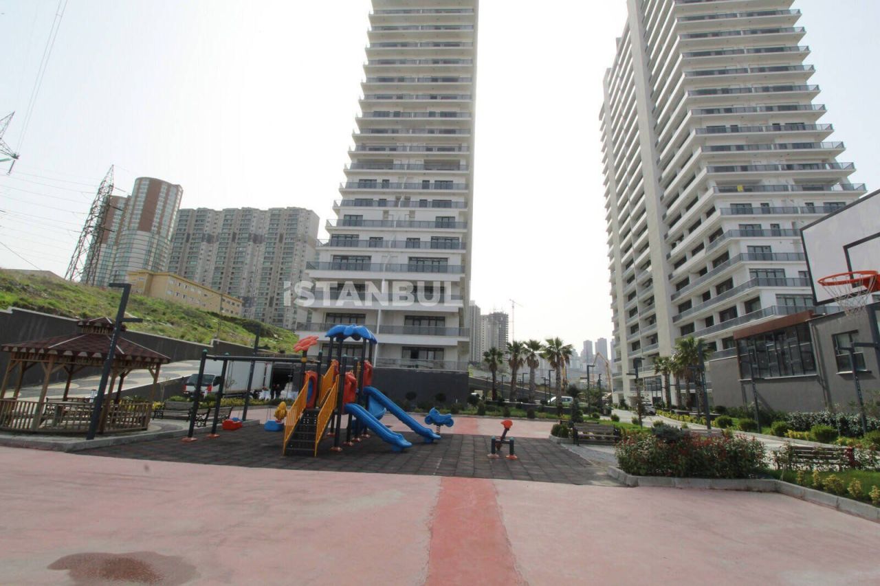 Appartement à Esenyourt, Turquie, 74 m² - image 1