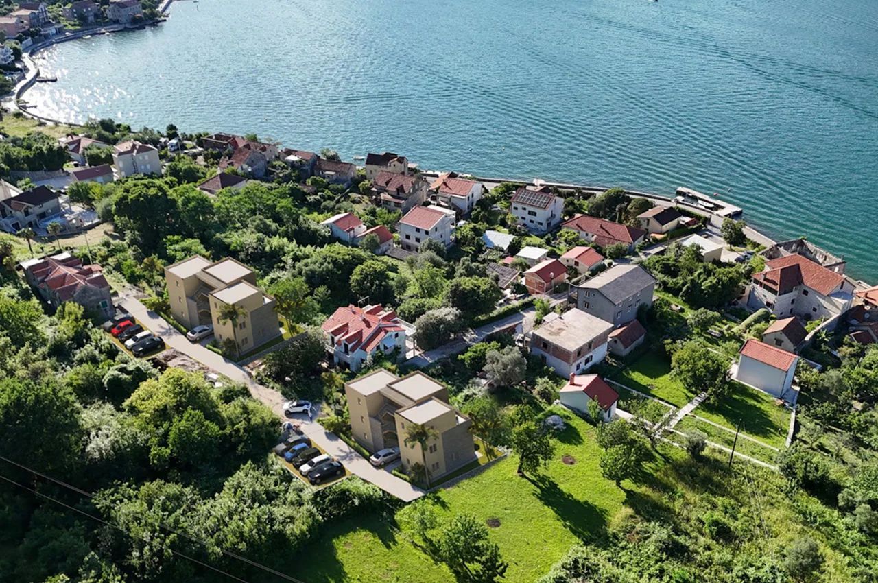 Apartment in Stoliw, Montenegro, 57.53 m² - Foto 1