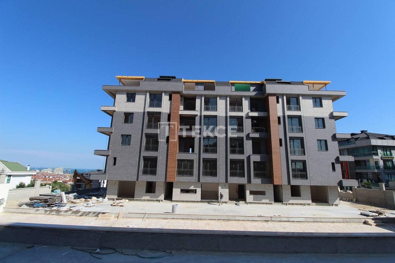 Apartment in Beylikduzu, Turkey, 210 m² - picture 1