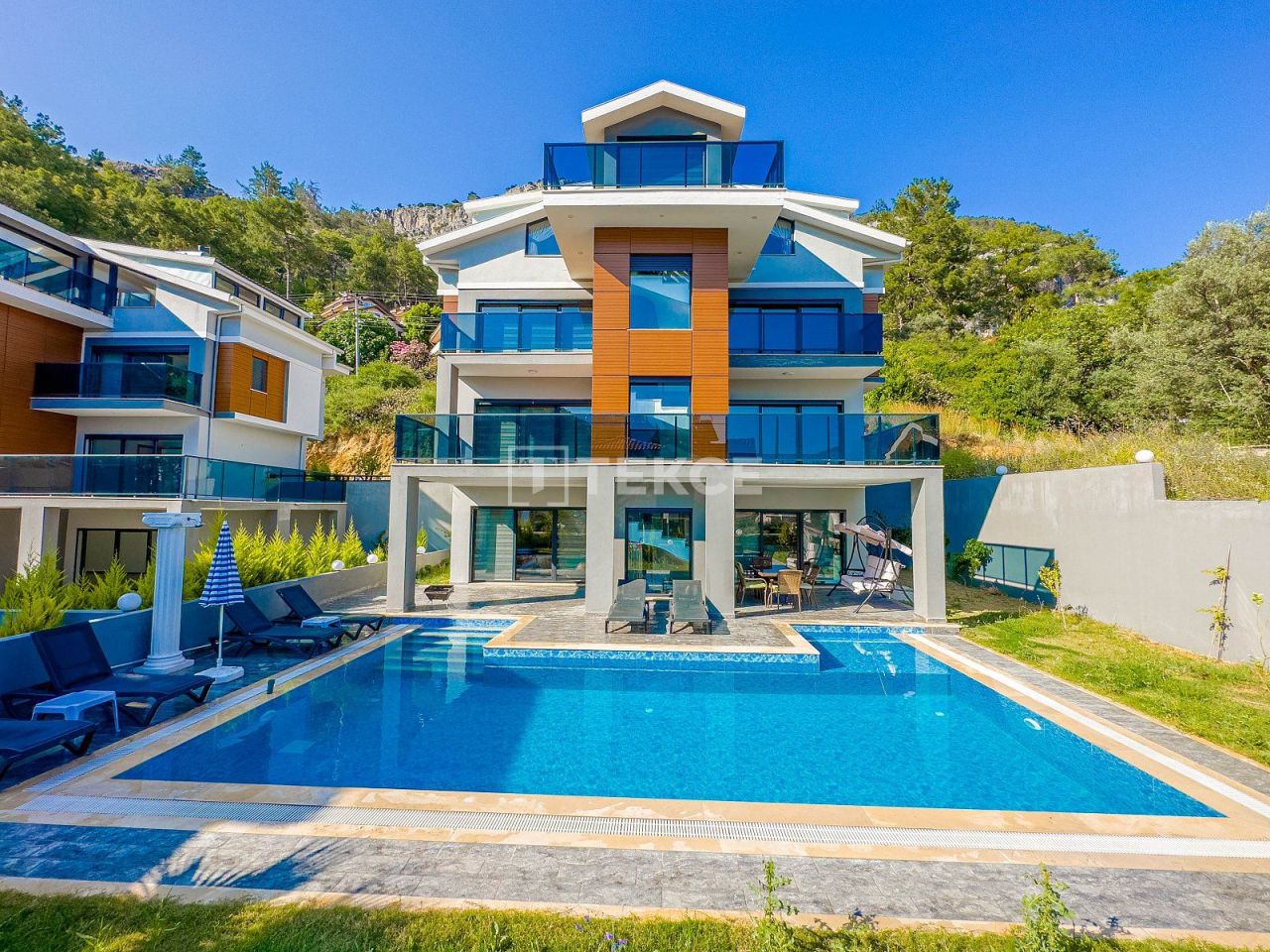 Villa en Fethiye, Turquia, 302 m² - imagen 1