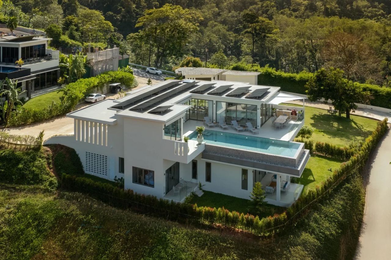 Villa in Phuket, Thailand, 600 m² - picture 1