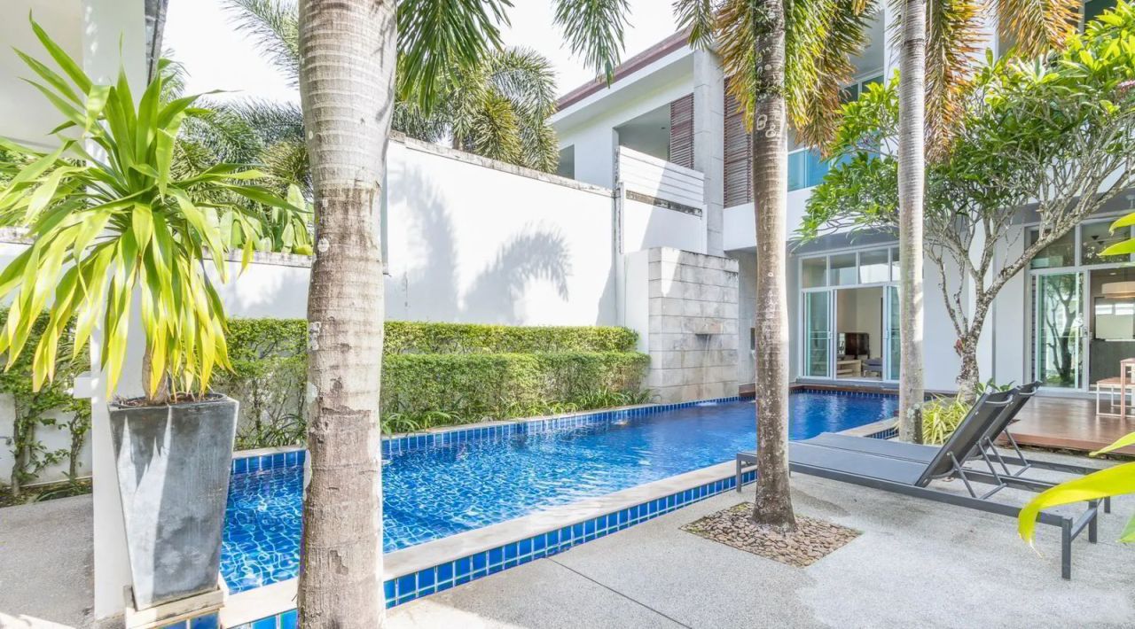 Townhouse in Phuket, Thailand, 224 m² - picture 1
