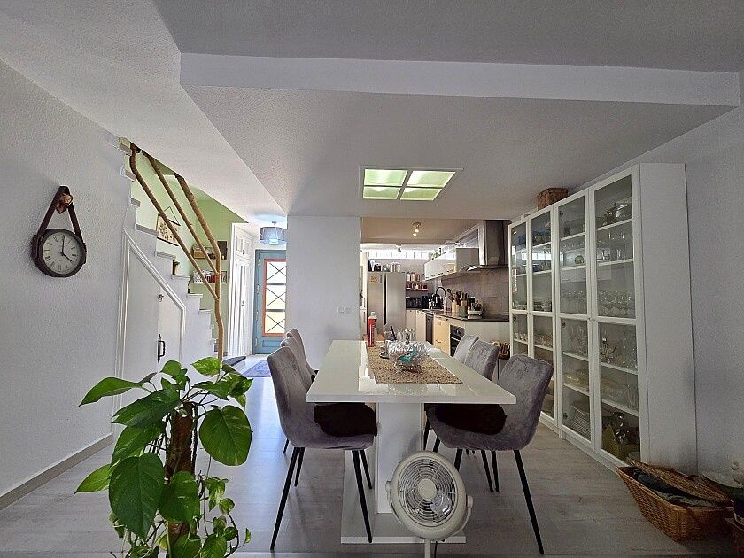 Townhouse in Torrevieja, Spain, 100 m² - picture 8