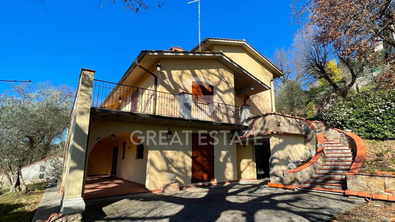 Villa in Chiusi, Italien, 268.9 m² - Foto 1
