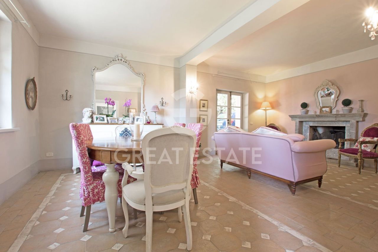 House in Foiano della Chiana, Italy, 755.95 m² - picture 10