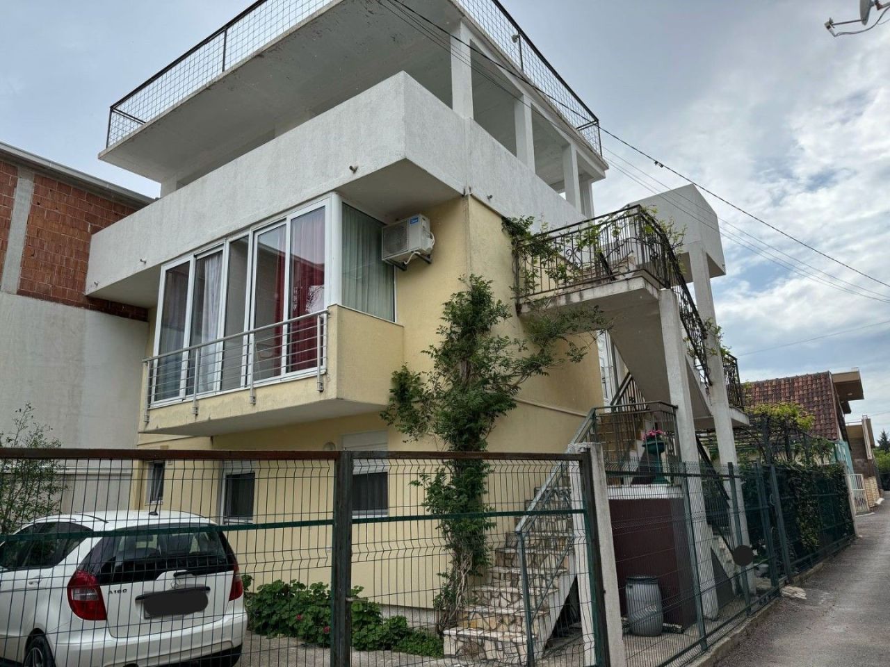 Haus in Sutomore, Montenegro, 180 m² - Foto 3