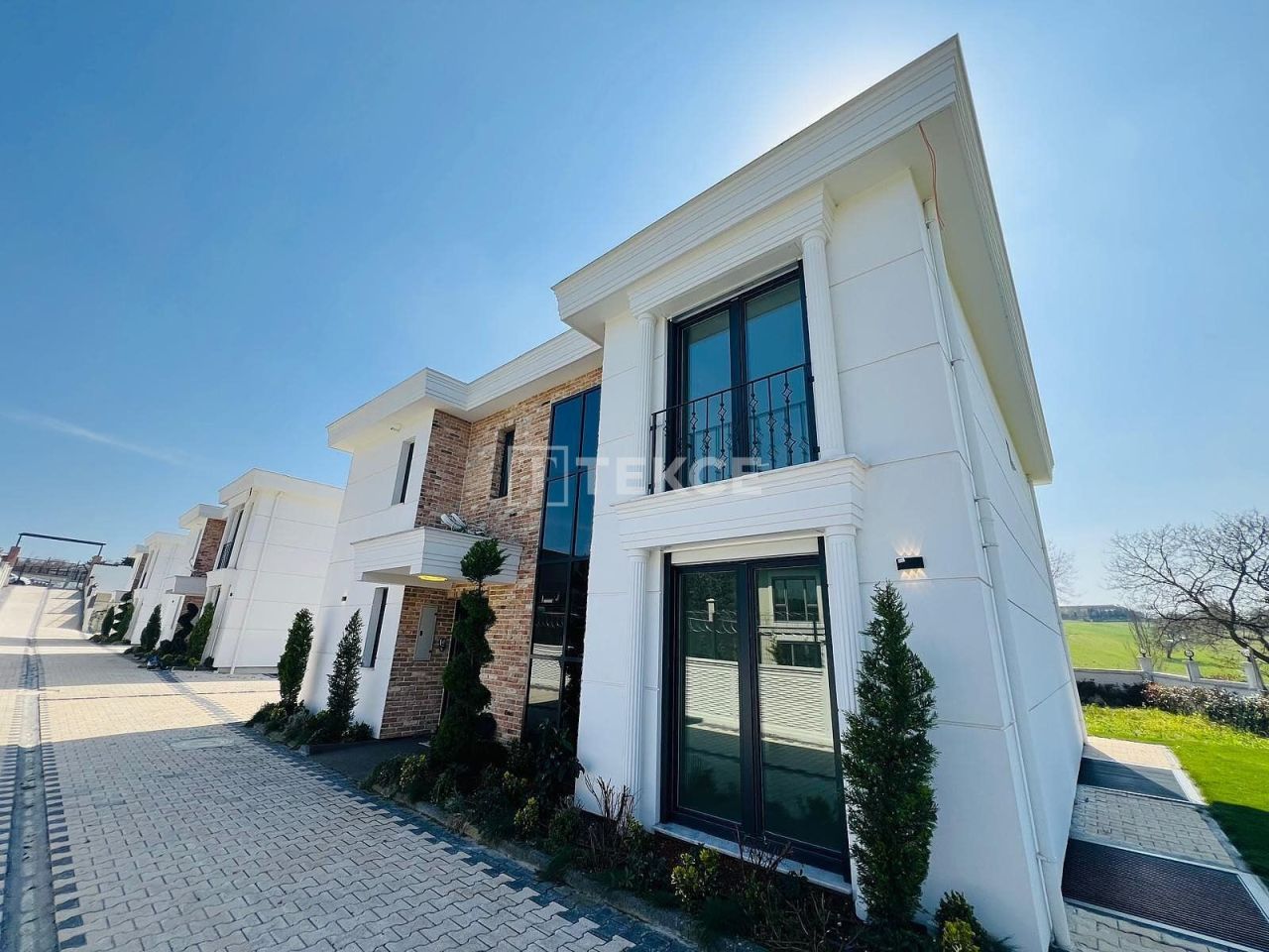 Villa à Tuzla, Turquie, 400 m² - image 1