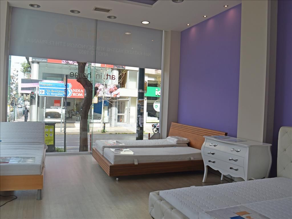 Tienda en Atenas, Grecia, 235 m² - imagen 1