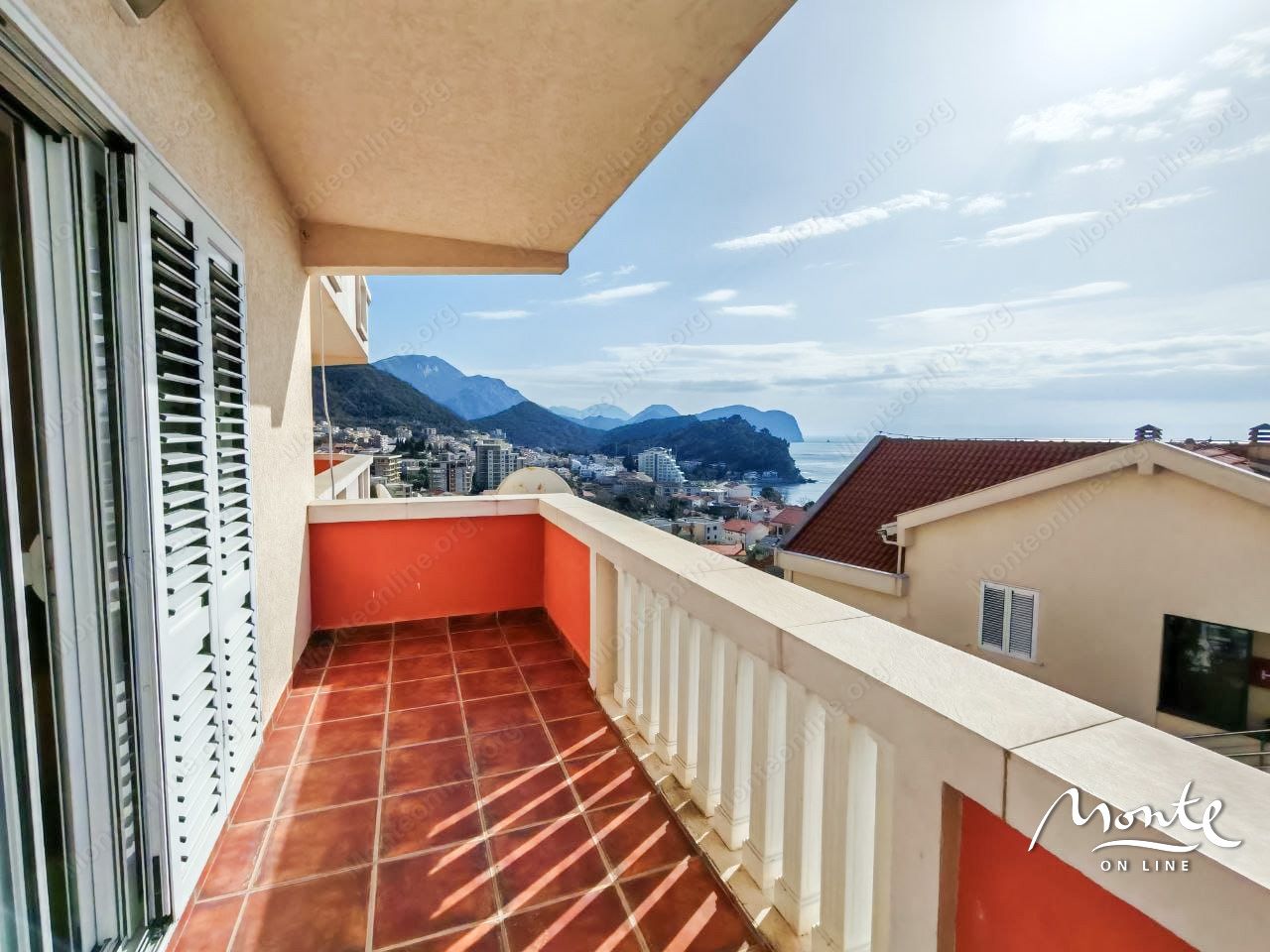 Flat in Budva, Montenegro, 55 m² - picture 1