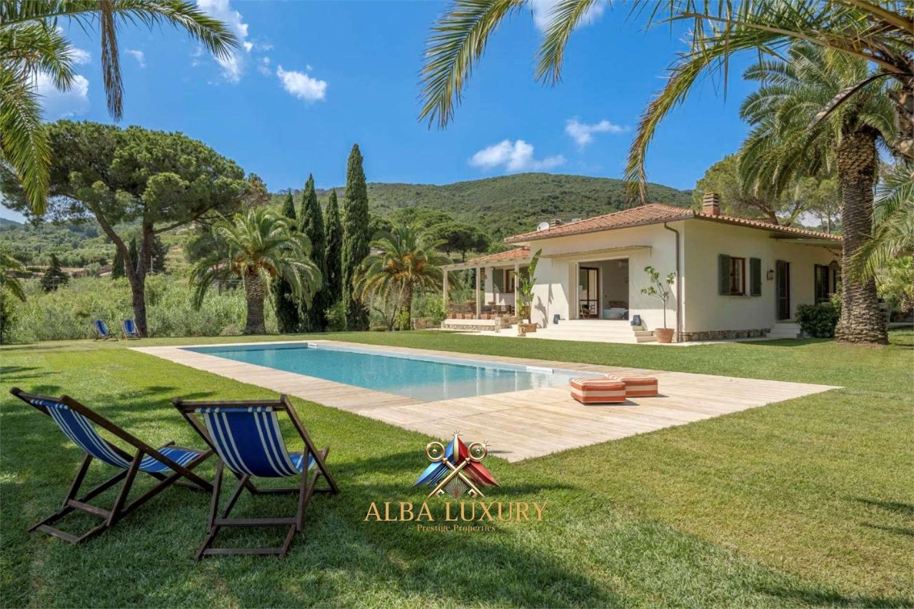 Villa Via Madonna di Lacona, Italie, 250 m² - image 1