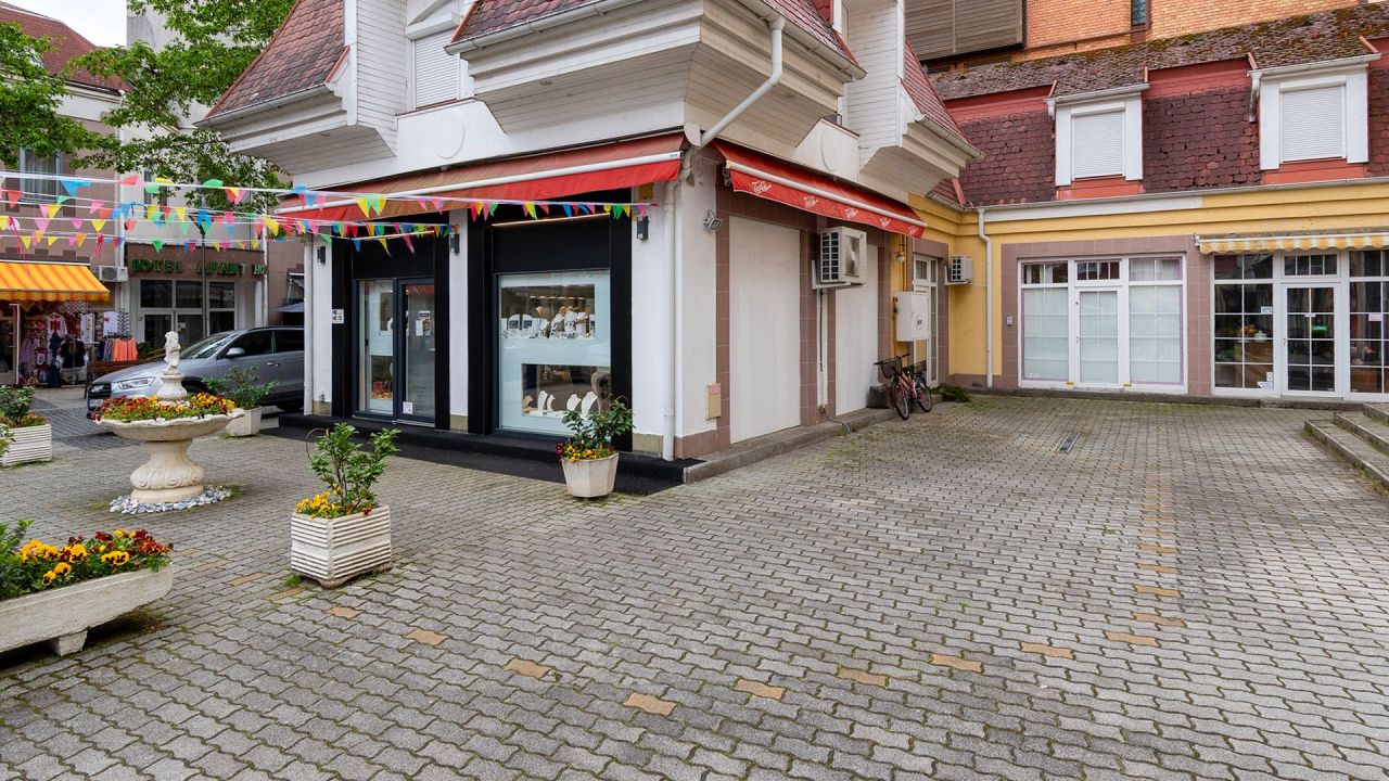 Boutique à Hévíz, Hongrie, 80 m² - image 4