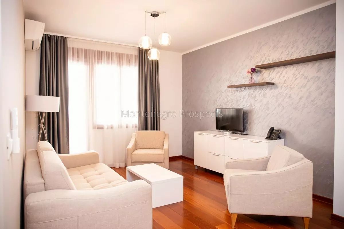 Apartment in Becici, Montenegro, 89 m² - Foto 1