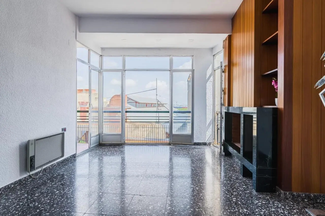 Flat in Valencia, Spain, 100 m² - picture 1