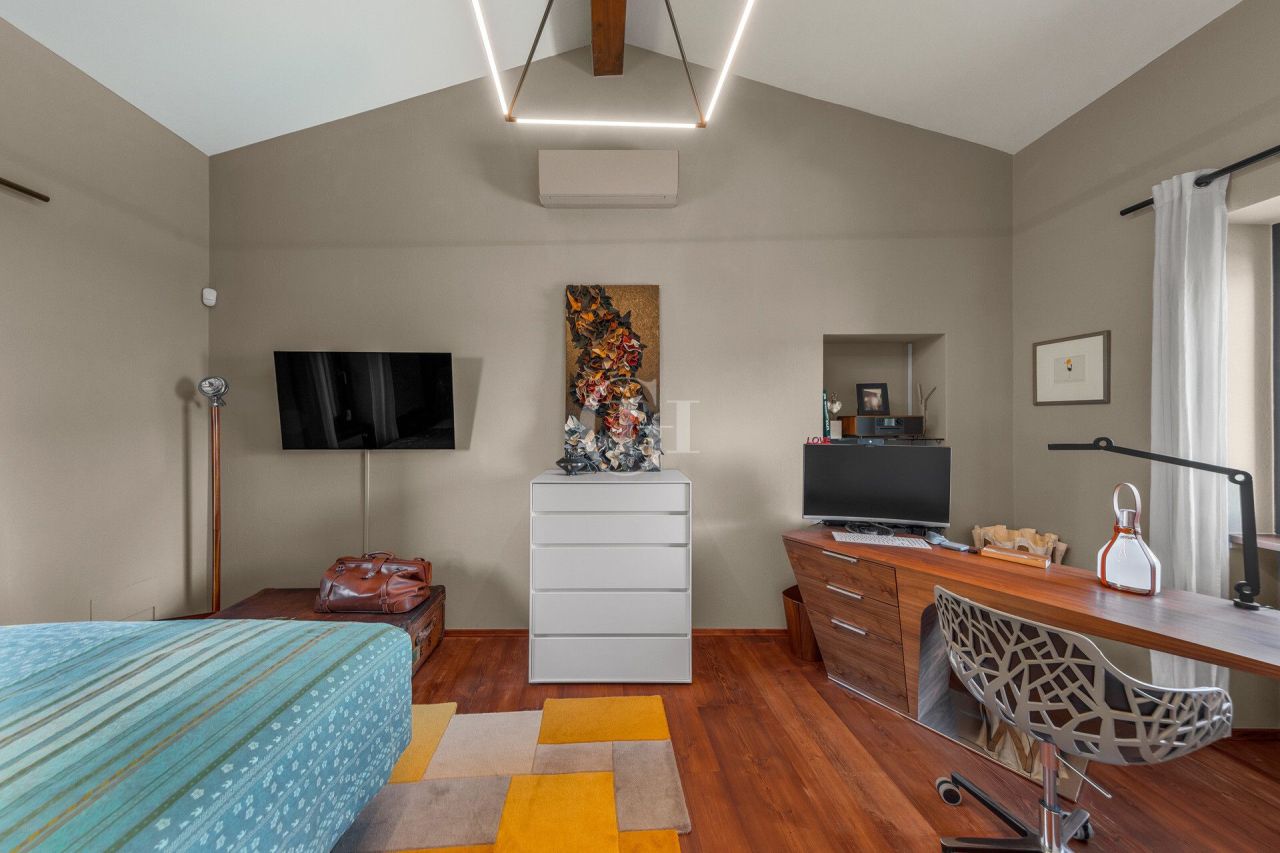 Villa por Lago de Garda, Italia, 280 m² - imagen 7