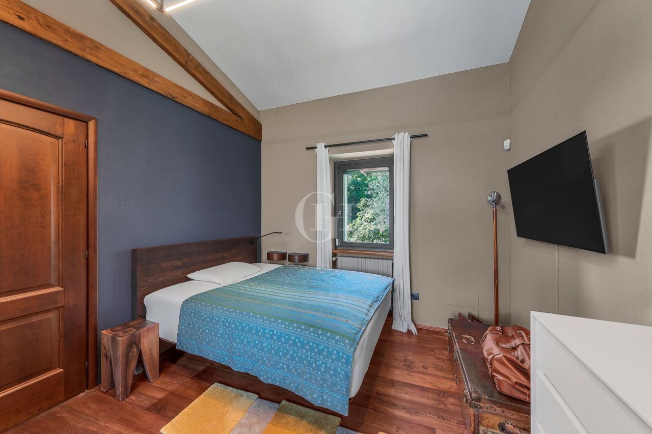 Villa por Lago de Garda, Italia, 280 m² - imagen 6