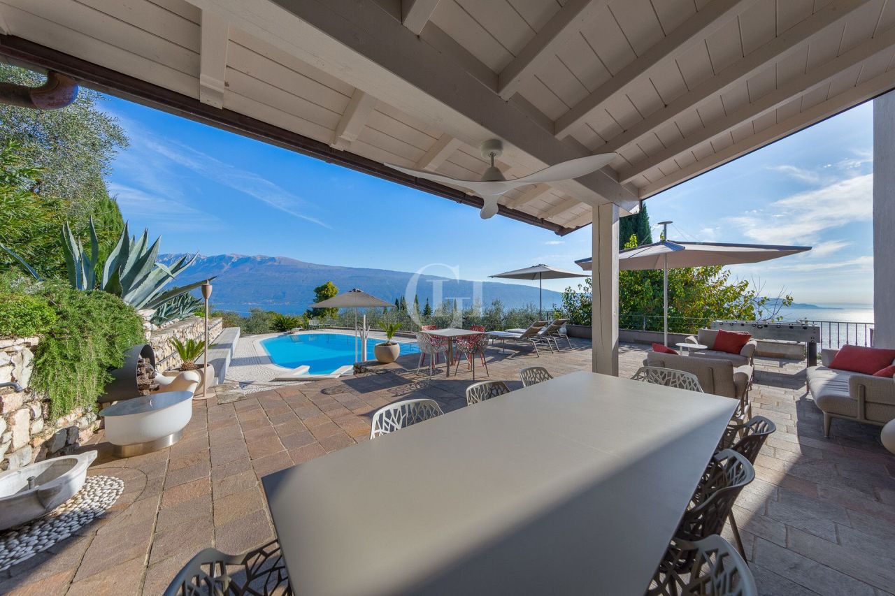 Villa por Lago de Garda, Italia, 280 m² - imagen 17