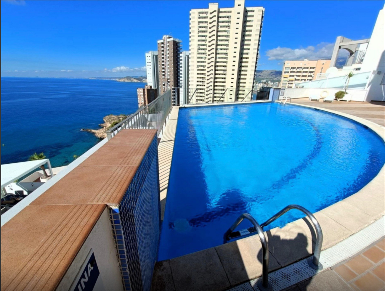 Apartamento en Benidorm, España, 95 m² - imagen 1