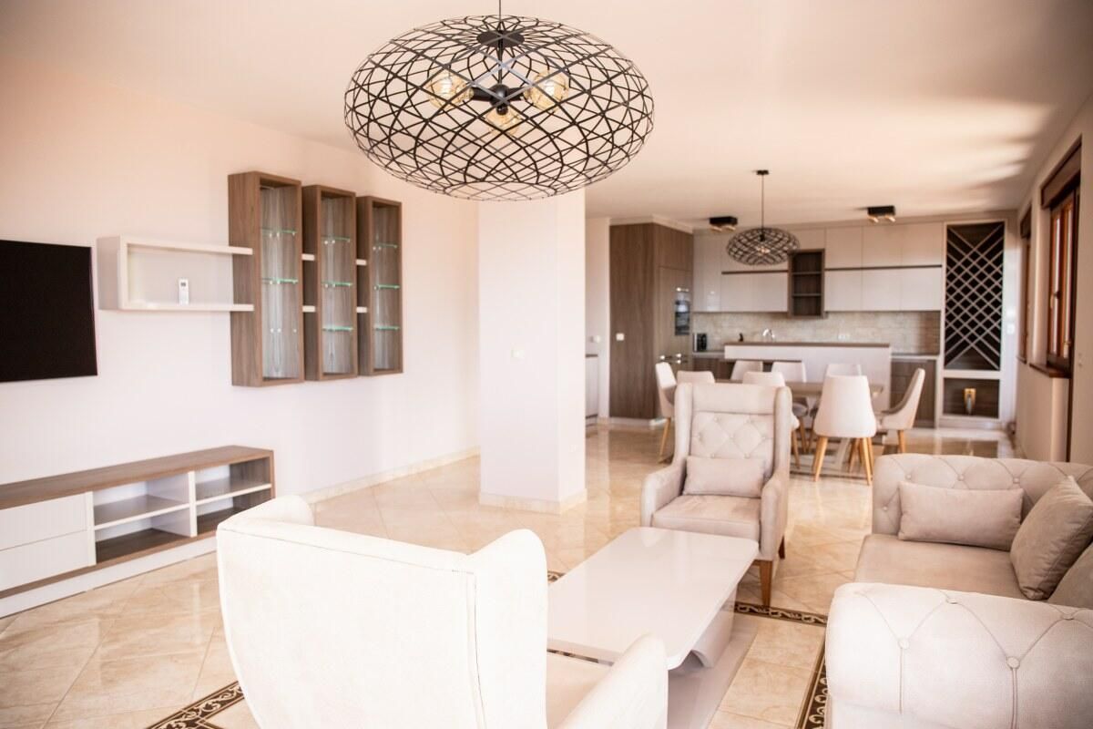 Flat in Becici, Montenegro, 194 m² - picture 2