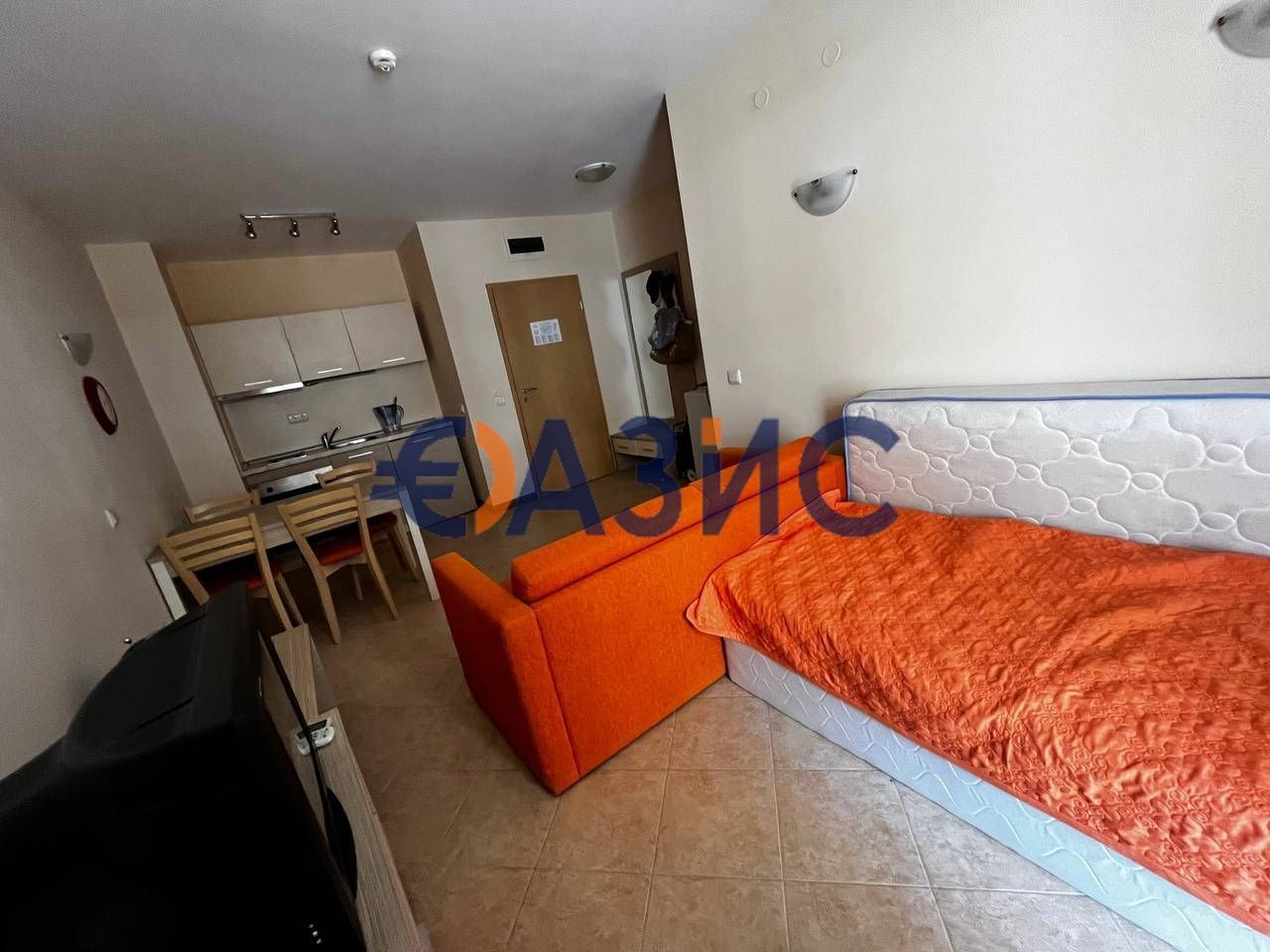 Appartement à Slantchev Briag, Bulgarie, 57.6 m² - image 4
