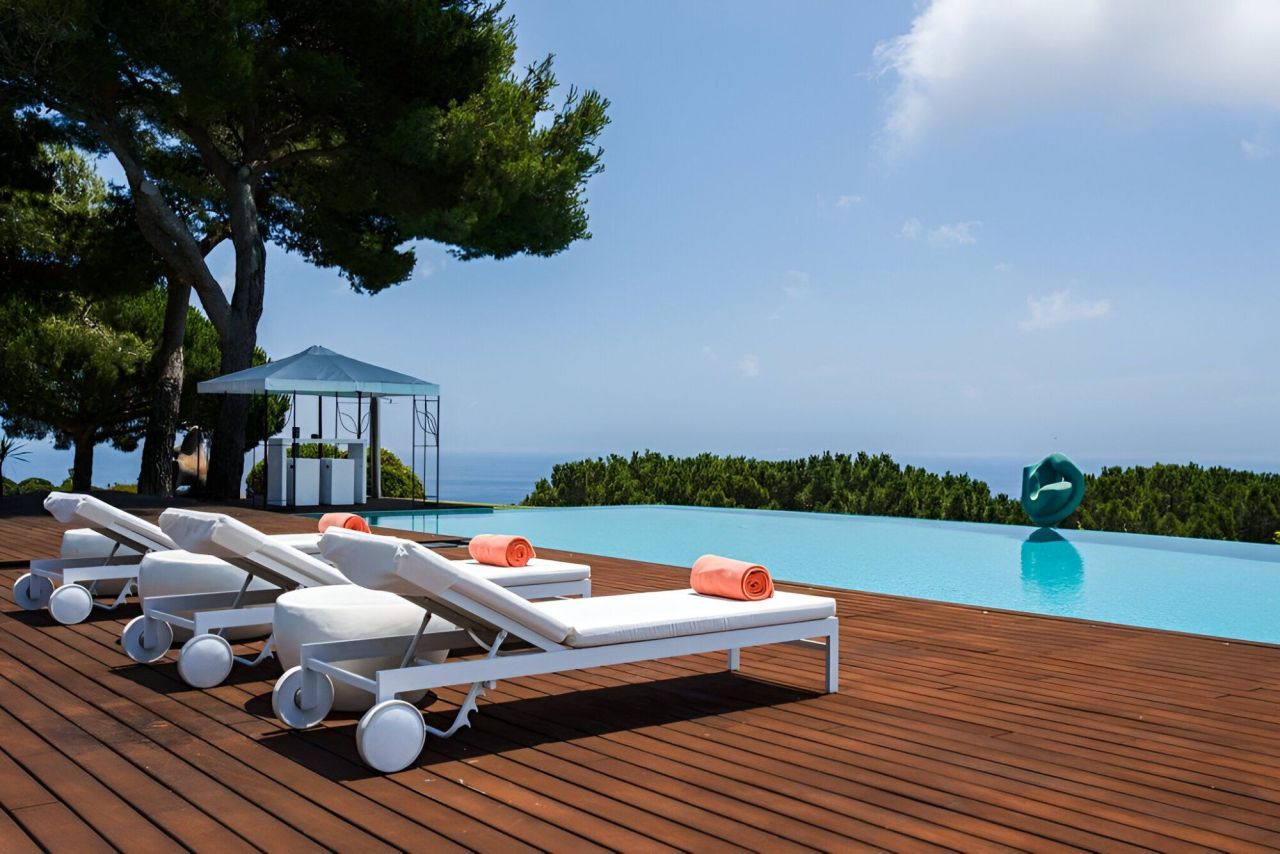 Villa à Sant Andreu de Llavaneres, Espagne, 1 700 m² - image 3