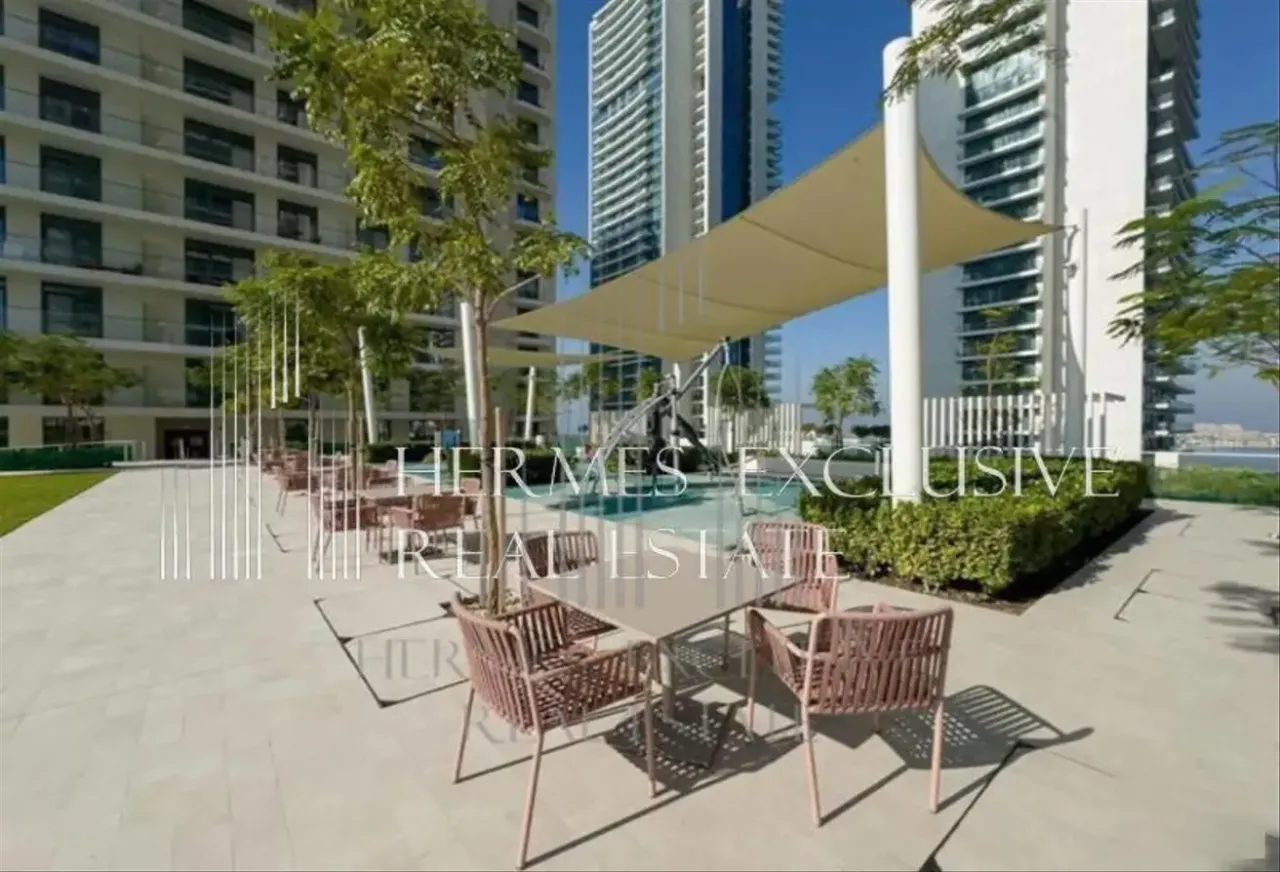 Apartment in Dubai, UAE, 69 m² - picture 10