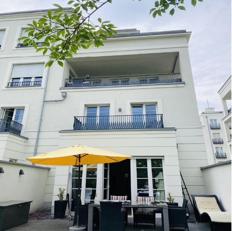 Flat in Duesseldorf, Germany, 222 m² - picture 2