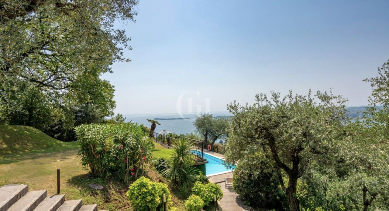 Villa por Lago de Garda, Italia, 500 m² - imagen 15